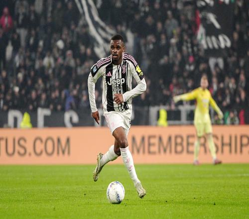 东契奇感恩,赠衣,加盟皇马后,澳门新葡京app,新葡京下载