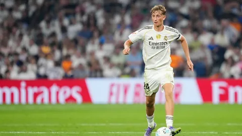 法国队全家福首曝，德尚与姆巴佩领衔C位抢镜